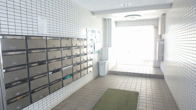 WIN BELL SOLO赤羽第4のロビー
