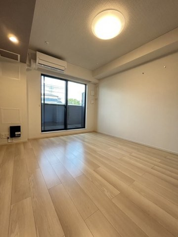 【内装】 | 和（なごみ） | 明るい色調の室内です