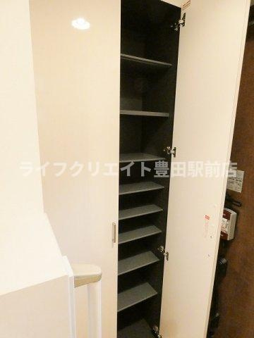 神明一戸建貸家の玄関