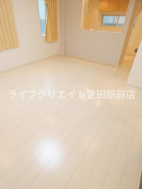神明一戸建貸家の内装
