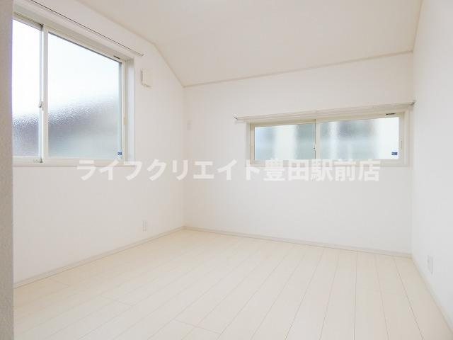 神明一戸建貸家の子供部屋