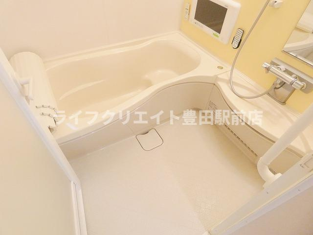 神明一戸建貸家の浴室