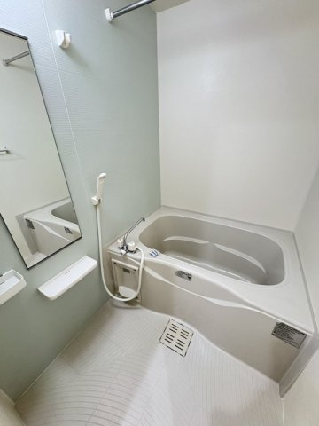 グランソレイユ楠葉Ⅱの浴室|きれいなお風呂です