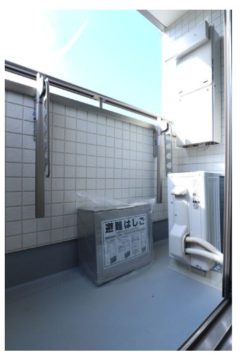 コンフィア目黒本町のバルコニー