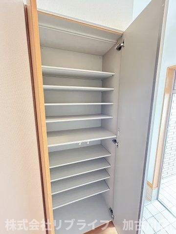 ファミーユ溝之口の収納