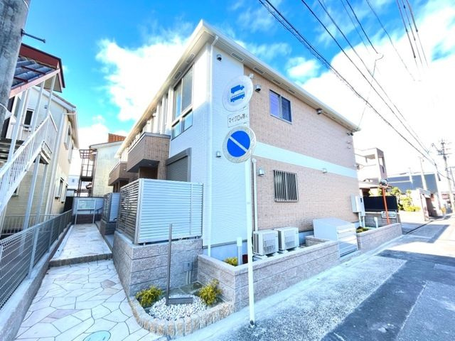 トゥモローランド