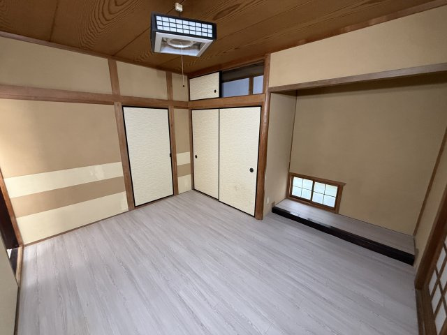あやめ池戸建の居間・リビング