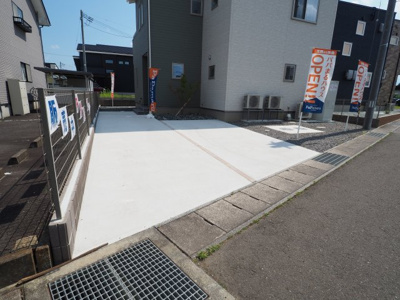 【駐車場】 | パパまる　成川　１号棟 | ★内覧予約でブランド米2kg★