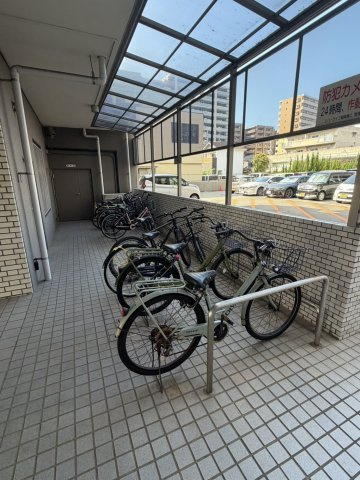 エバーライフ箱崎第2の駐車場