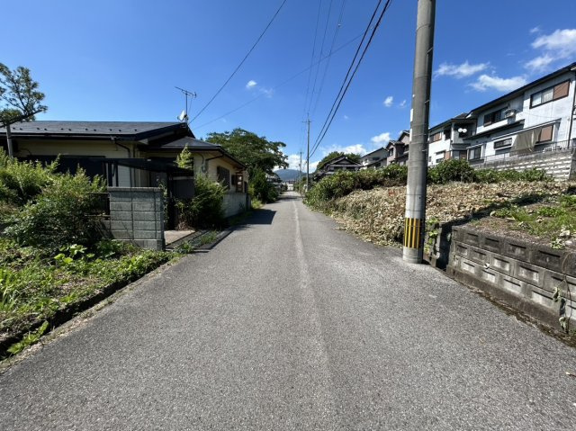 売土地　長浜市法楽寺町の前面道路含む現地写真