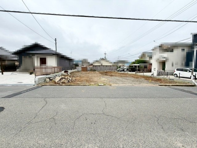 【前面道路含む現地写真】 | 土塔町　売土地　全３区画 | 建築条件が無いので、じっくり家族の夢のマイホームを検討できます♪