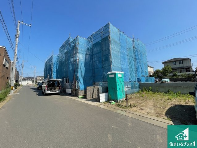 川西市清和台東　第6期　新築一戸建ての外観|周辺は落ち着いた街並みの住宅地！子育てがしやすい住環境です！まだ未完成ですが、現地でしかわからない事もございます。是非一度ご覧ください。