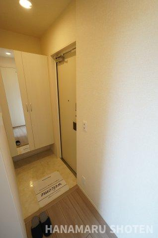 Holy Landsの玄関|物件、駅でお待ち合わせでのご案内歓迎！