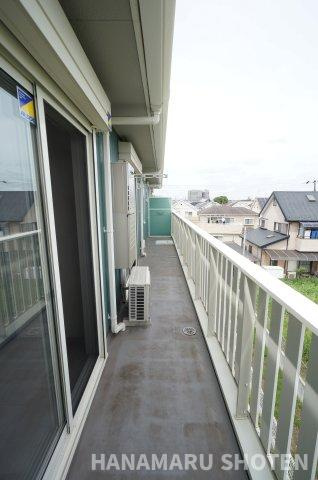 Holy Landsのバルコニー|物件、駅でお待ち合わせでのご案内歓迎！