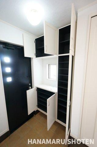 天台5丁目貸家の玄関|物件、駅でお待ち合わせでのご案内歓迎！