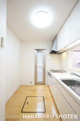 天台5丁目貸家のキッチン|物件、駅でお待ち合わせでのご案内歓迎！