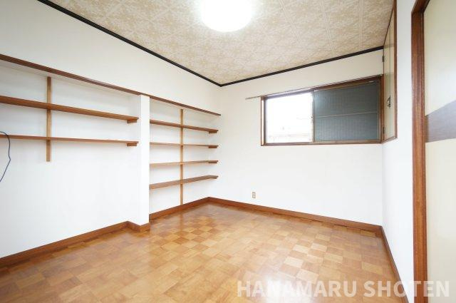 朝日ヶ丘1丁目貸家の洋室|物件、駅でお待ち合わせでのご案内歓迎！