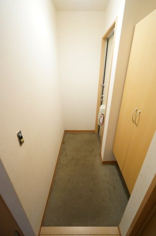 クリスタルフローラの玄関|当日の見学大歓迎！