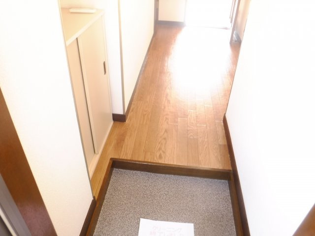 ファルコン堀口の玄関