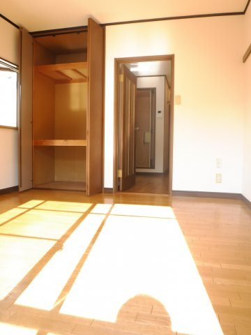 ファルコン堀口の寝室