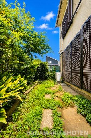 八千代市勝田台二丁目戸建ての庭|物件、駅でお待ち合わせでのご案内歓迎！