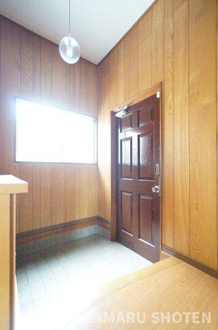 浅賀貸家の玄関|物件、駅でお待ち合わせでのご案内歓迎！
