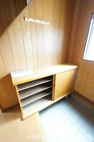 浅賀貸家の玄関|物件、駅でお待ち合わせでのご案内歓迎！