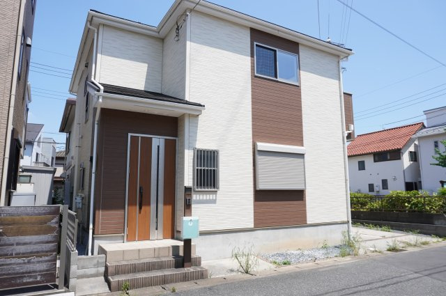 草加市遊馬町 中古戸建の外観