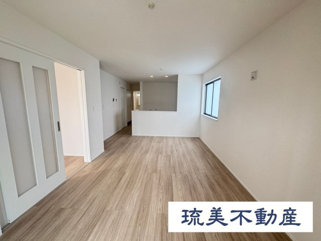 沖縄市知花（全5棟）E号棟