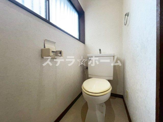 鮎川4 中古戸建のトイレ|トイレもきれいです