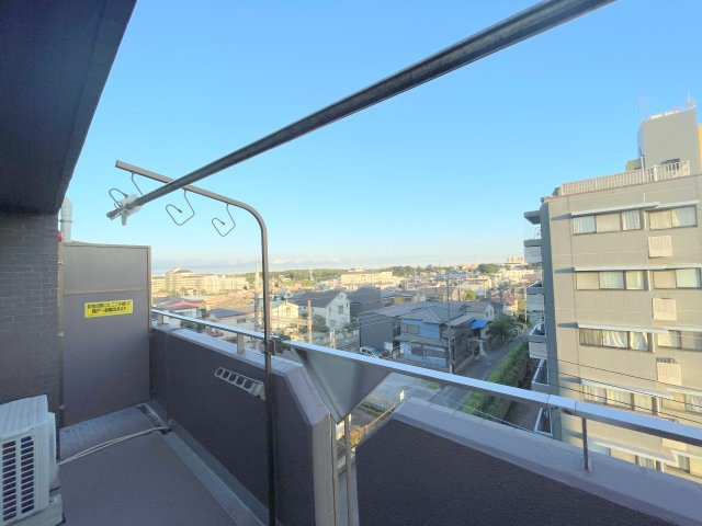 ヴェラハイツ六実駅前のバルコニー|バルコニー
