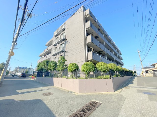 ヴェラハイツ六実駅前の外観|外観/東武野田線「六実駅」徒歩約2分の好立地マンションのご紹介です！