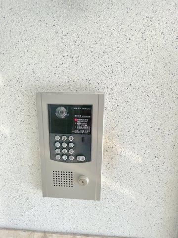 ヴェラハイツ六実駅前の防犯設備|オートロック
