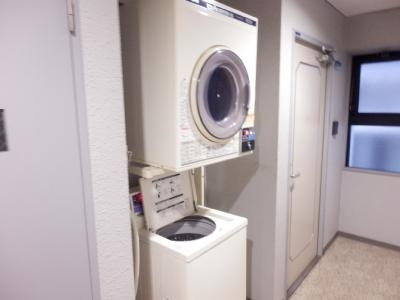 ラ・ヴィール西洞院のその他|共用コインランドリー