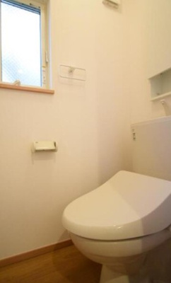 【トイレ】 | 板橋区前野町５丁目戸建 | トイレです。