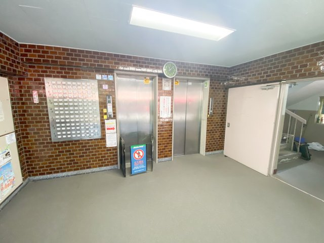 住之江コーポ 1のロビー