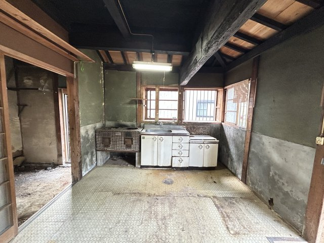 阿南市大潟町中古戸建のキッチン