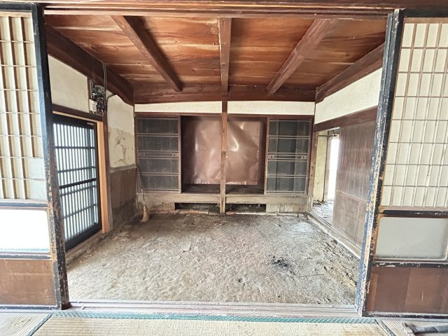 阿南市大潟町中古戸建の玄関