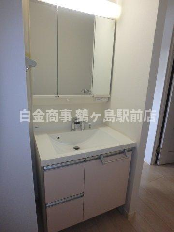坂戸市堀込中古戸建の独立洗面台|２F