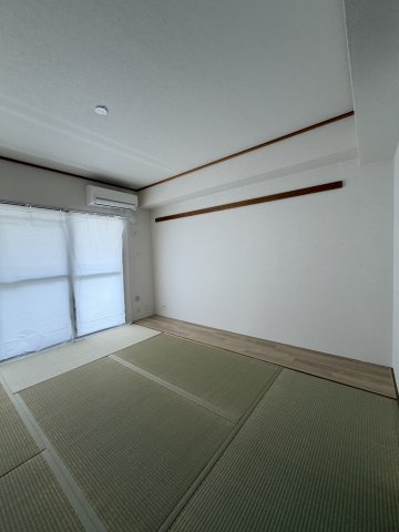 グリーンヒルズ鷹取3号棟の和室