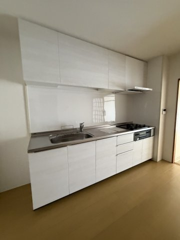 グリーンヒルズ鷹取3号棟のキッチン