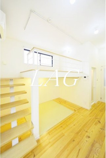 【居間・リビング】 | クラソ千歳烏山 | 洋室のお部屋です。