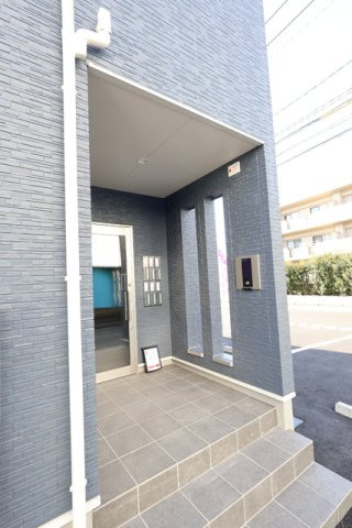 ＩＮＤＩＧＯ　ＢＡＳＥ のエントランス