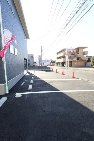 ＩＮＤＩＧＯ　ＢＡＳＥ の駐車場