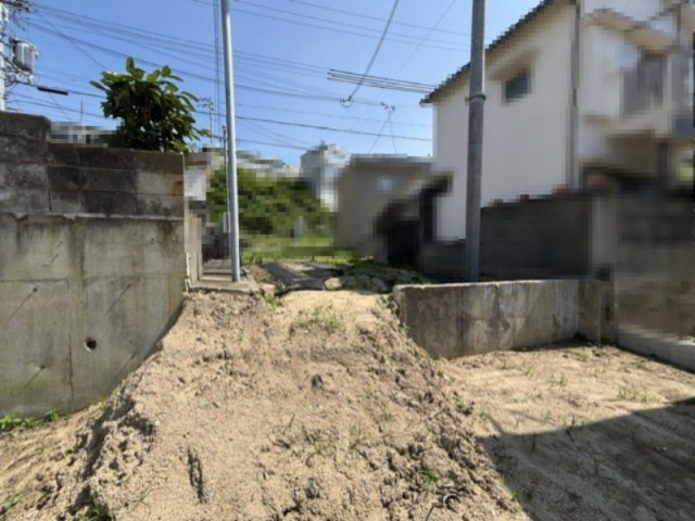 明石市朝霧南町３丁目土地の外観|北側から南側撮影