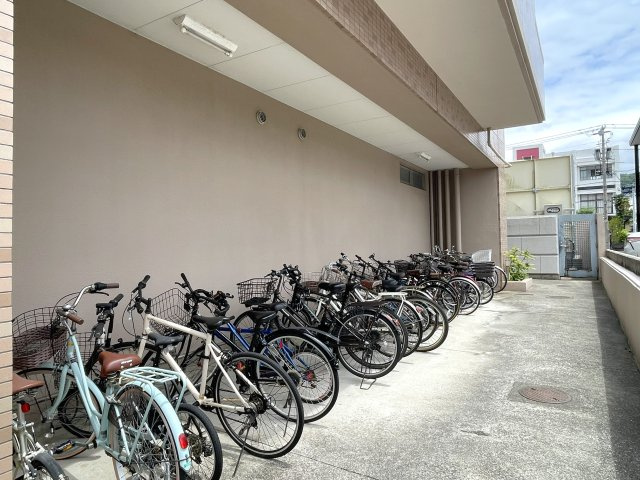 エトワール梅園のその他共用部分|駐輪場