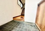 所沢戸建の玄関
