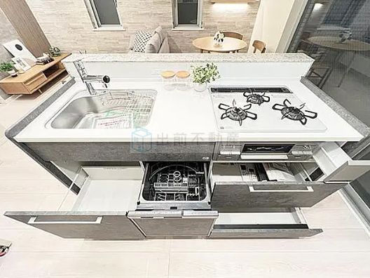 新宿区西新宿５丁目の賃貸マンションのキッチン