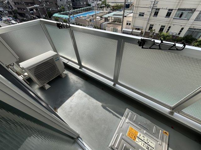 BLANCCOURT塚本のバルコニー