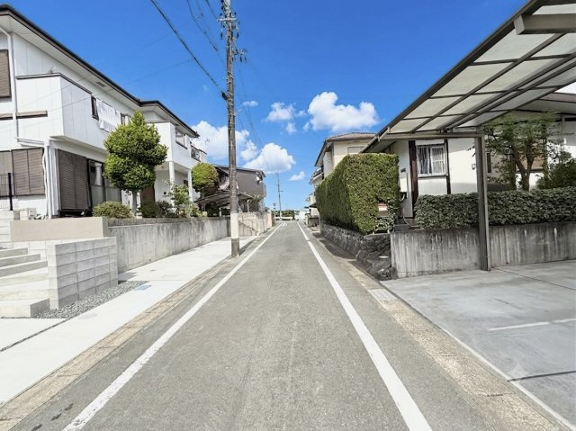 浜名区 内野台一丁目　1期の前面道路含む現地写真|車通りが少ない為、安心して駐車できます。
